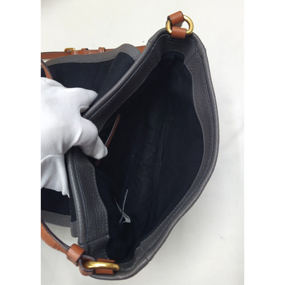 Marc By Marc Jacobs Gray Pebbled Leather Flap Closure Crossbody Bag - Picture 7 of 14